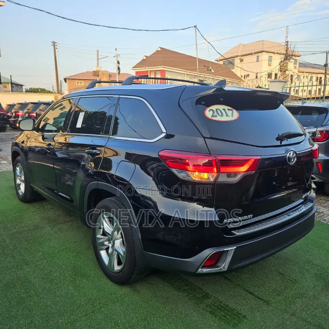 Toyota Highlander Limited 4x4 V6 (3.5L 6cyl 8A) 2017 Black