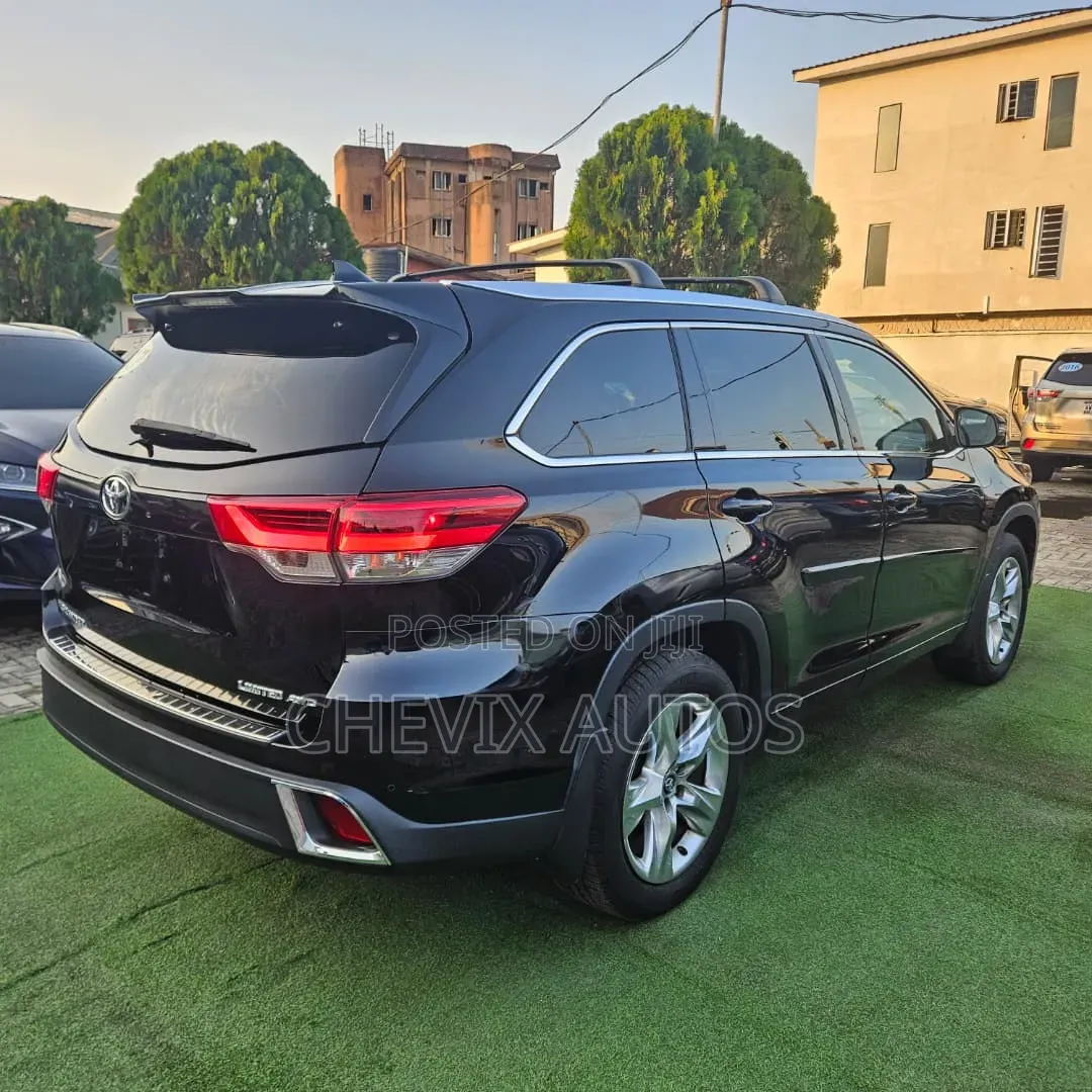 Toyota Highlander Limited 4x4 V6 (3.5L 6cyl 8A) 2017 Black