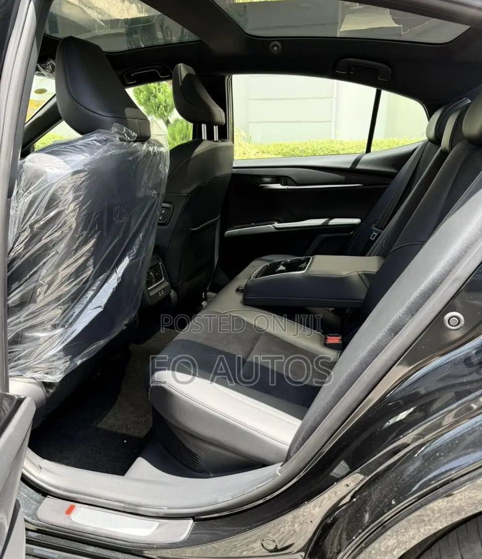 New Toyota Camry SE 2025 Black