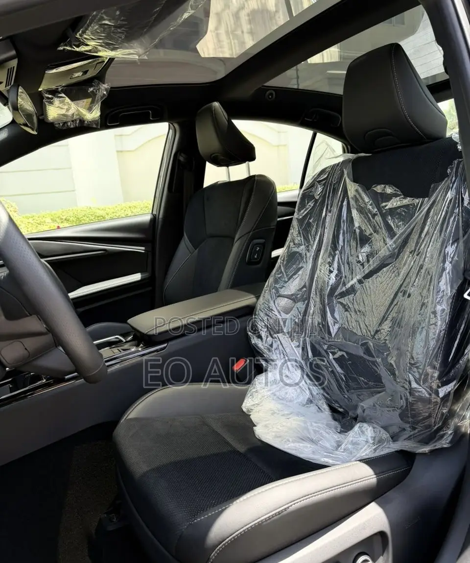 New Toyota Camry SE 2025 Black
