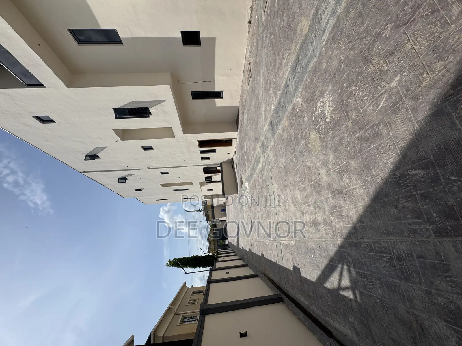 4bdrm Townhouse/Terrace in B Alpha, Chevron for sale