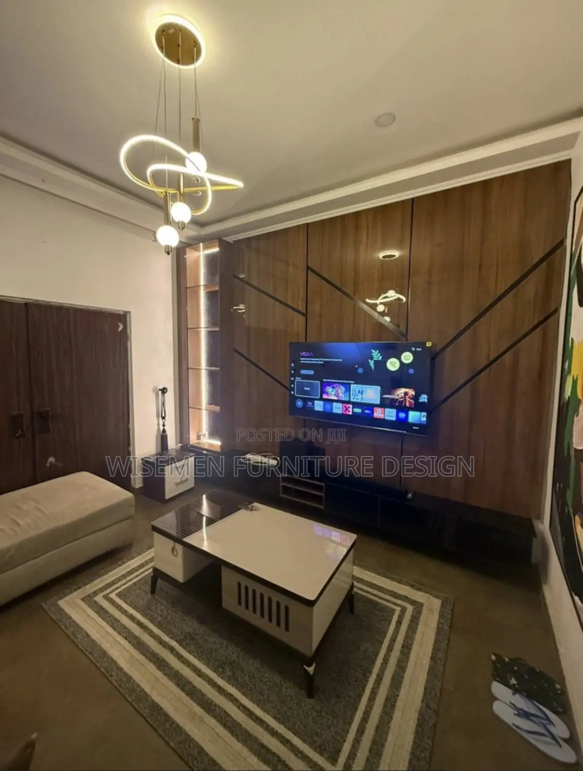 Modern Cladding Tv Console With Glossy Boards
