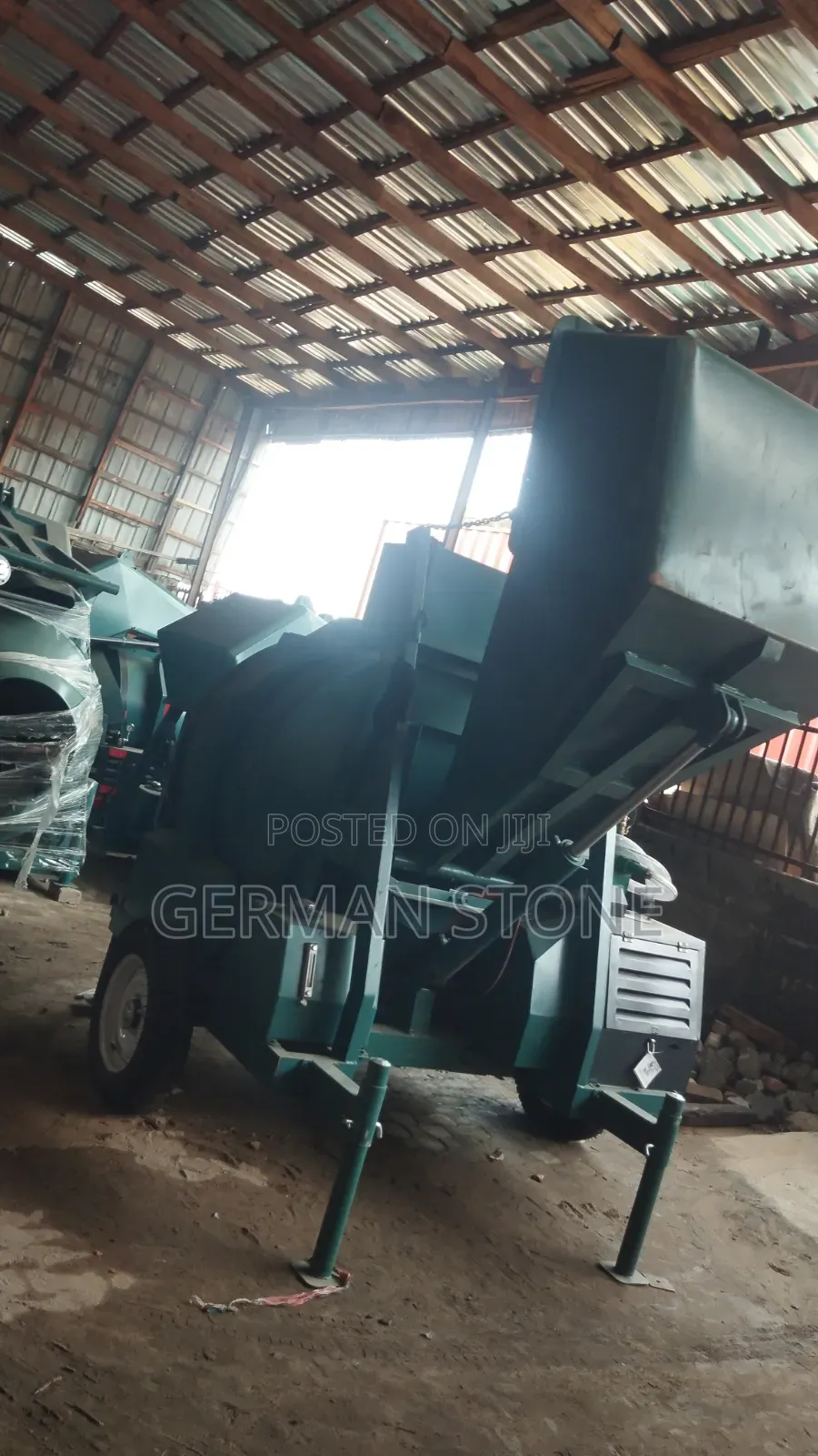 Brand New Hydraulic Concrete Mixer Designed for Heavy Industrial Use.