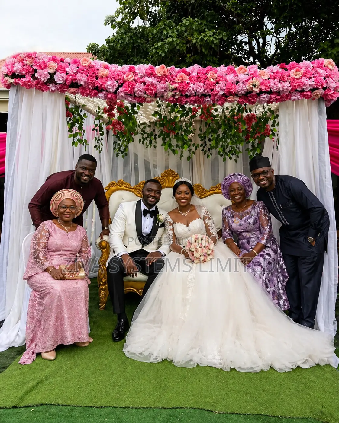 Luxury Wedding Backdrop Couple Sofa for Rent in Abuja