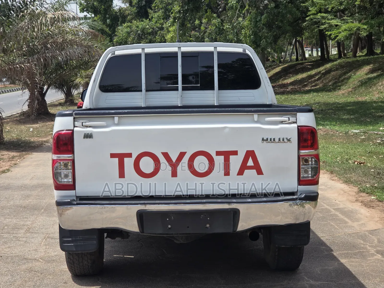 Toyota Hilux 2014 White