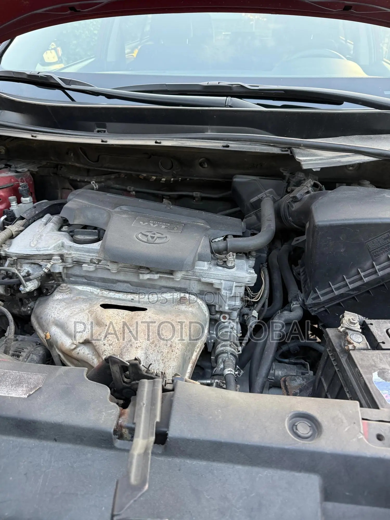 Toyota RAV4 XLE 4dr SUV (2.5L 4cyl 6A) 2018 Red