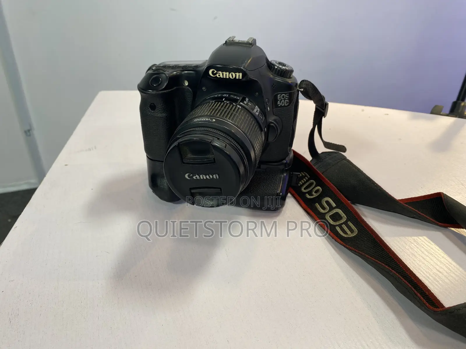 Canon Eos 60d With Lens 18-55mm
