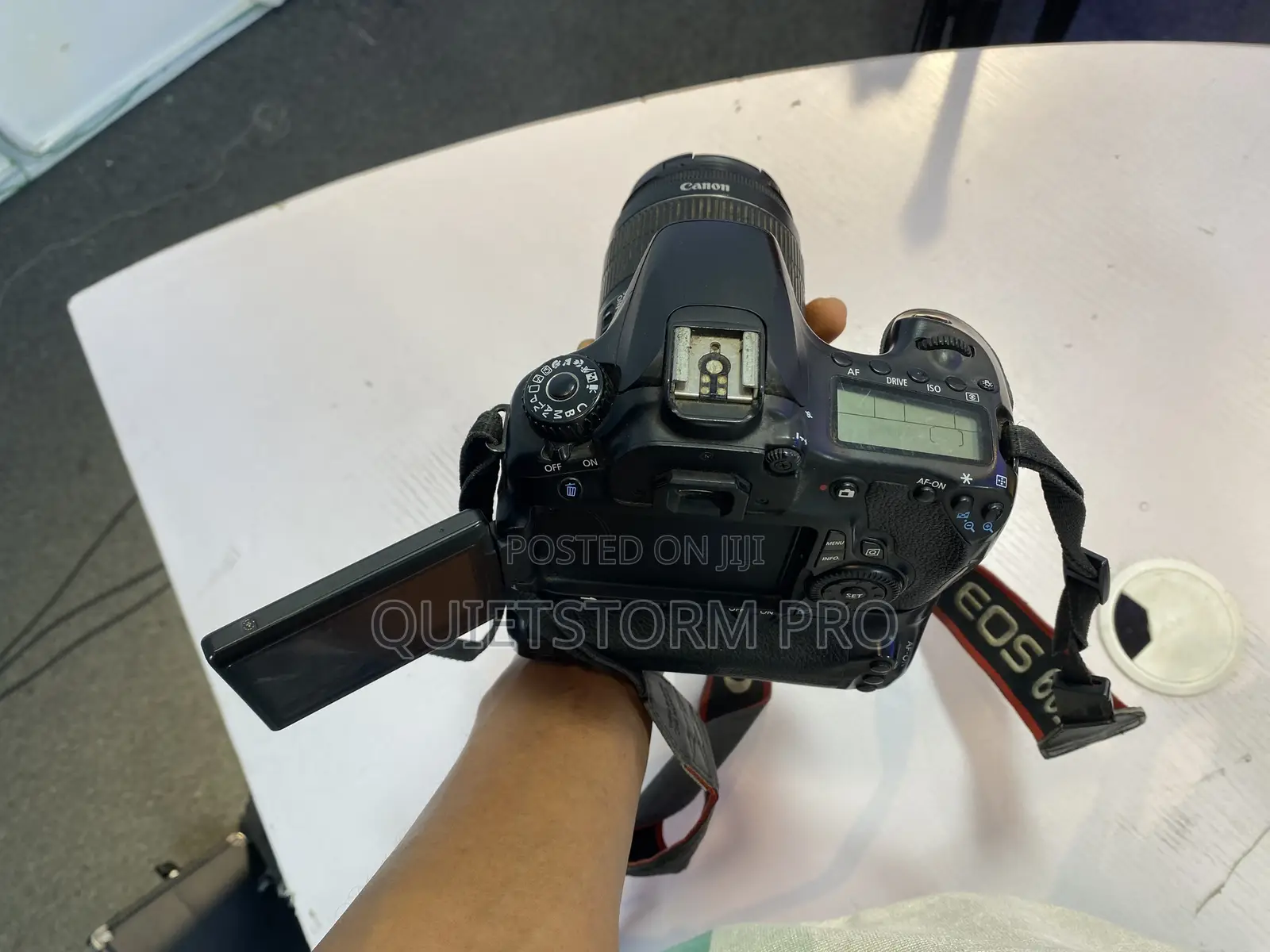 Canon Eos 60d With Lens 18-55mm
