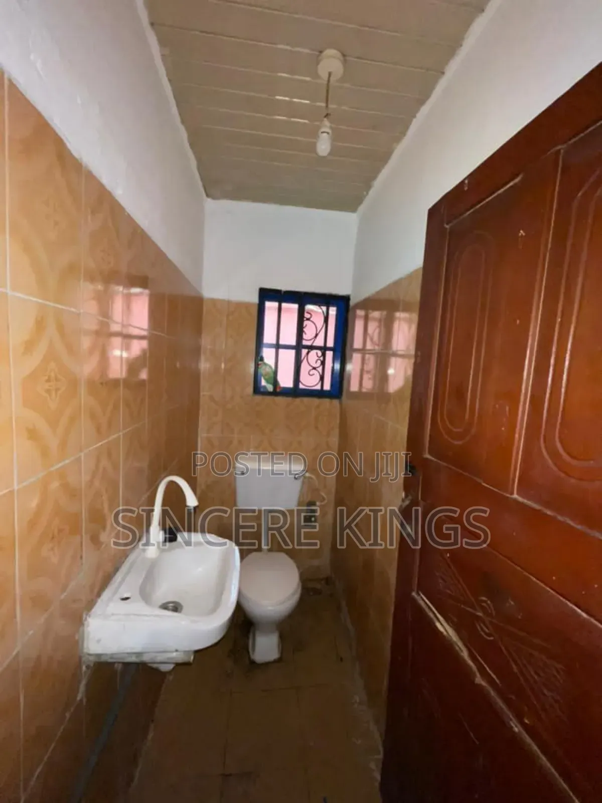 3bdrm Apartment in Osongama By Silvanus, Uyo for rent