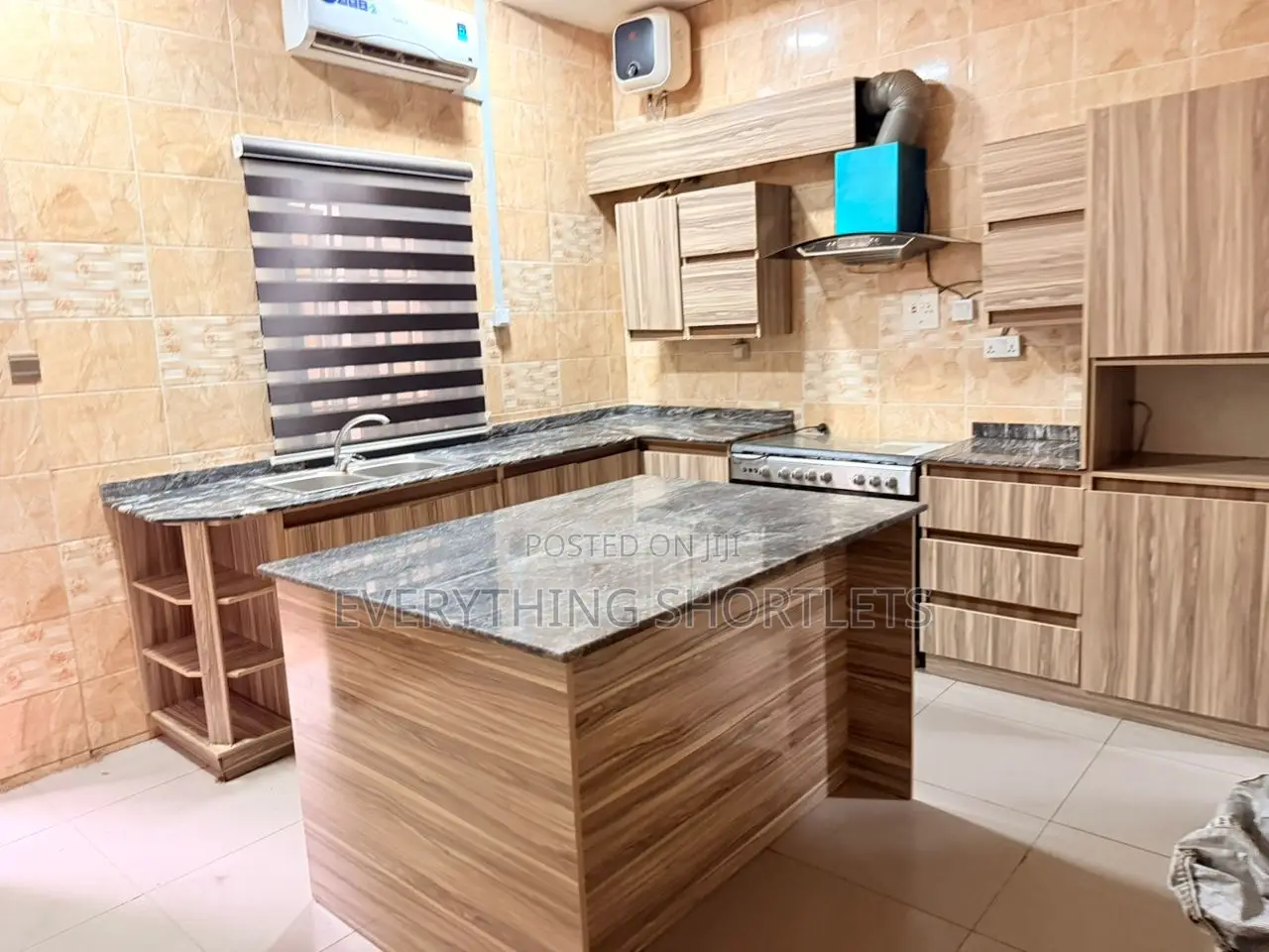 4bdrm Townhouse / Terrace in Kado for rent