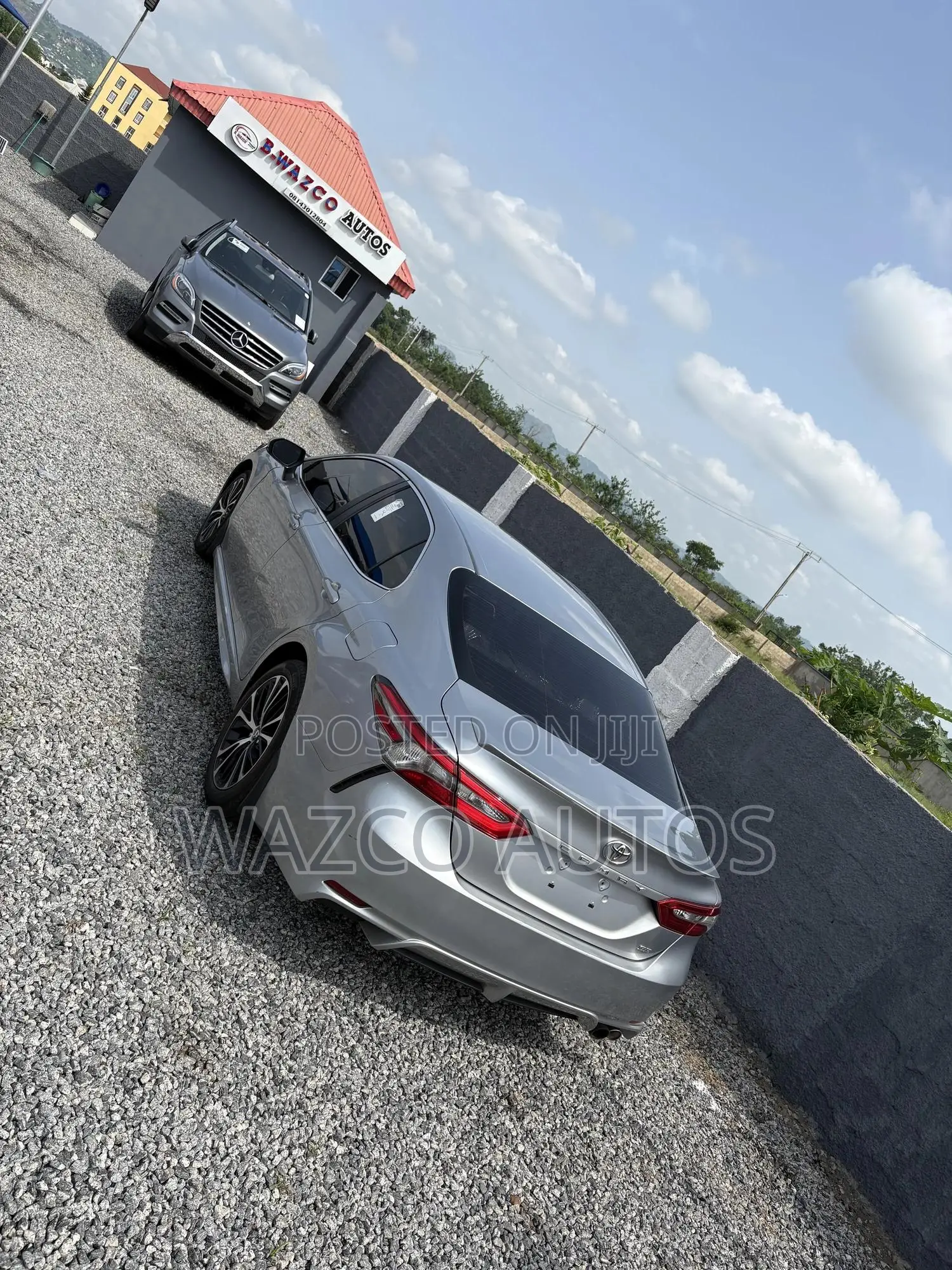 Toyota Camry 2019 Silver
