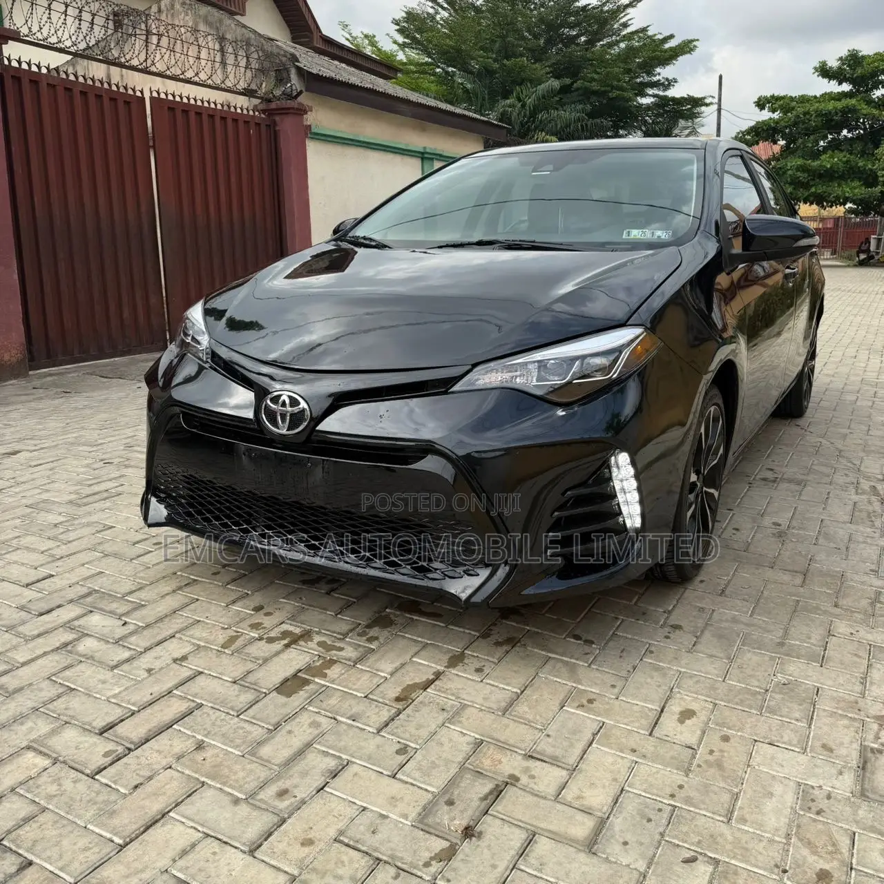 Toyota Corolla SE 4dr Sedan (1.8L 4cyl CVT) 2017 Black