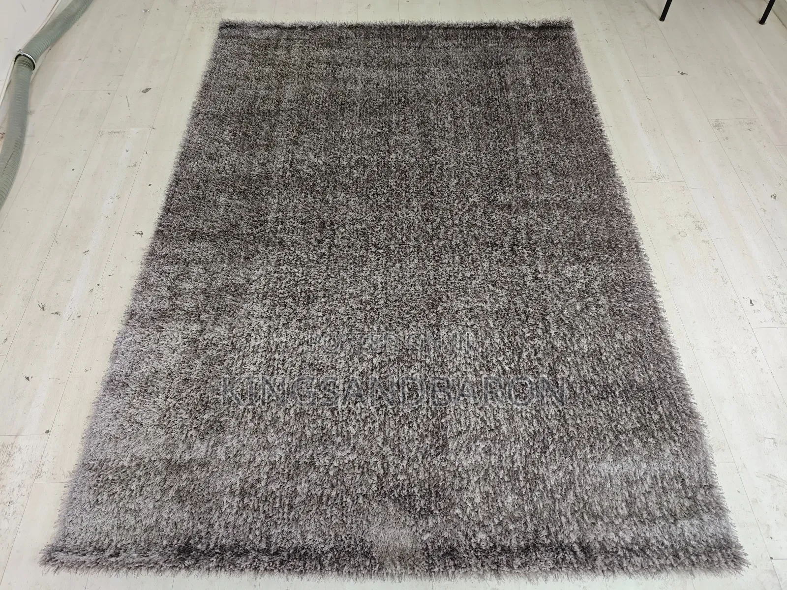 5x7fts Greyish Plain Shaggy Center Rugs