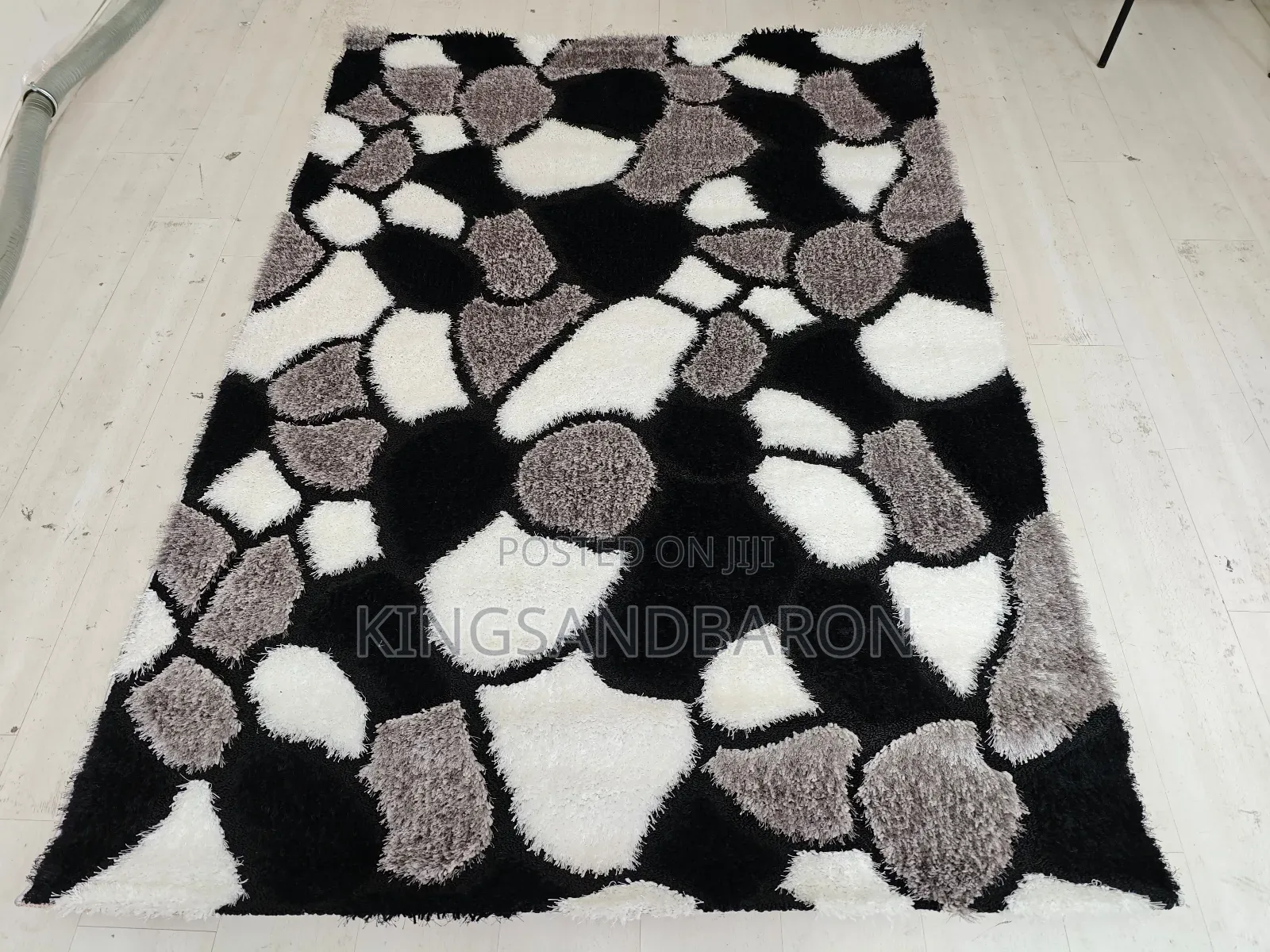 5x7fts Pattern Shaggy Turkish Center Rug.