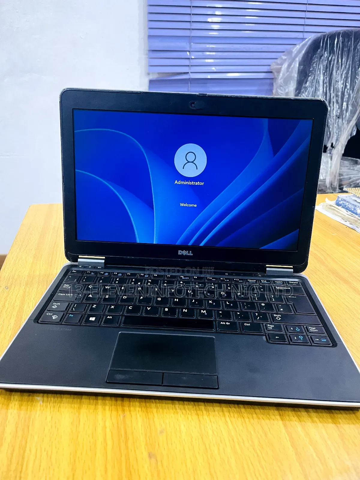 Laptop Dell Latitude E7240 8GB Intel Core i5 SSD 256GB