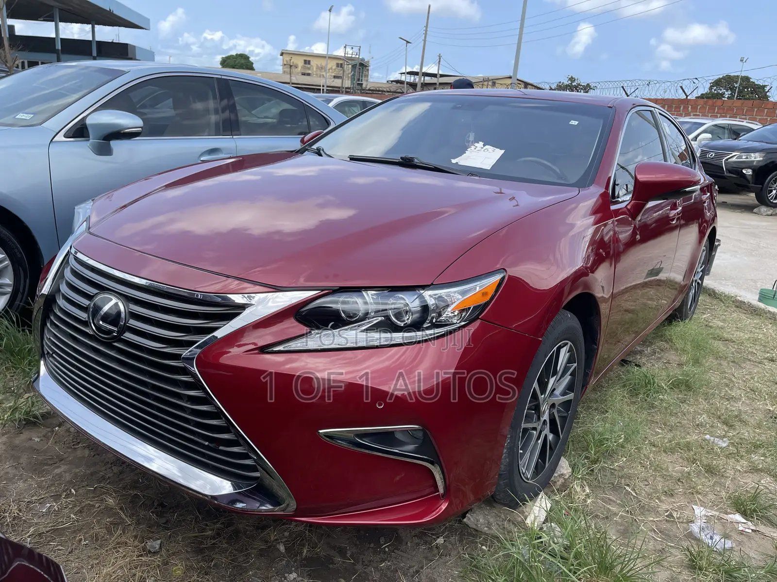 Lexus ES 350 FWD 2016 Red