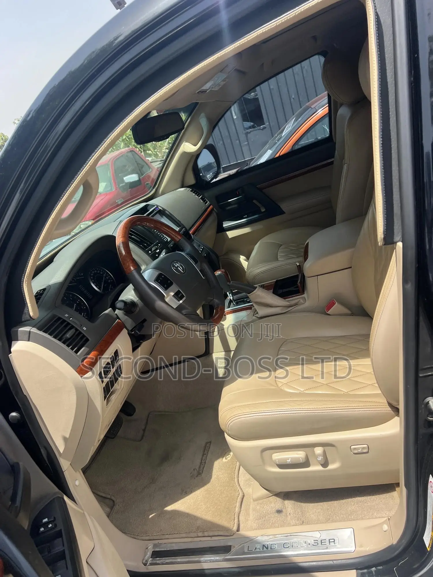 Toyota Land Cruiser 4.5 V8 GXR 2015 Black