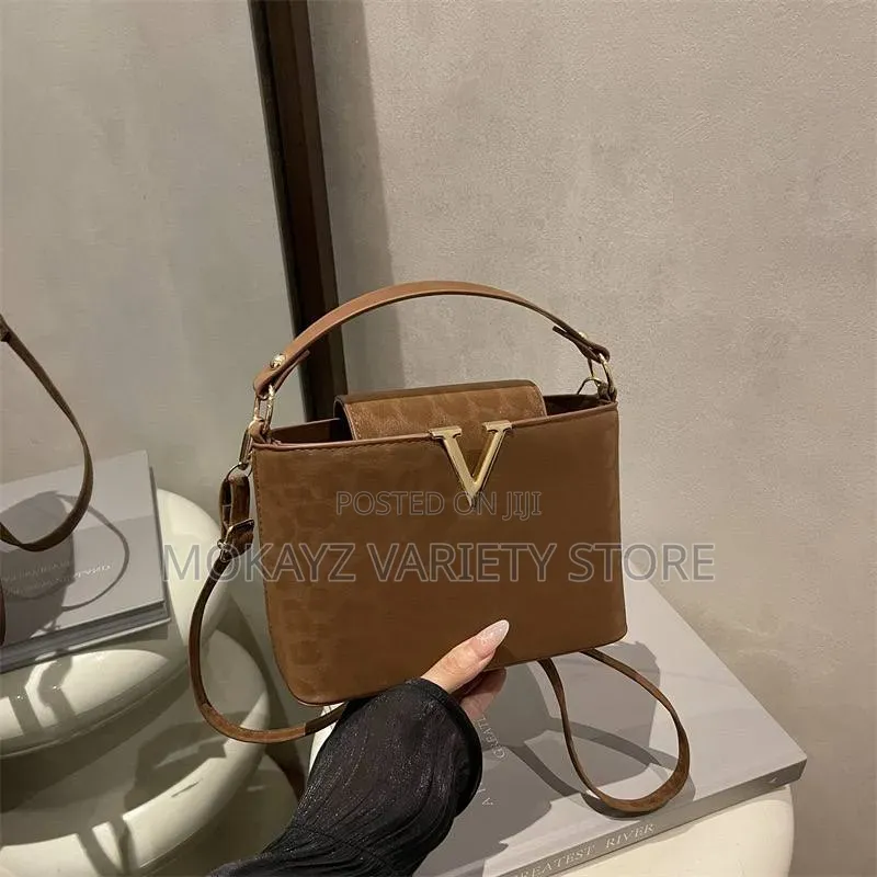 Tamara Quality Leopard Print v Shape Bag