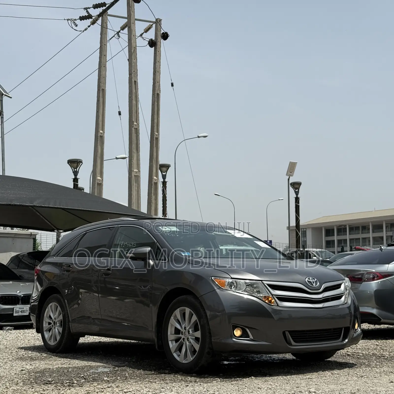 Toyota Venza LE 4dr Wagon AWD (2.7L 4cyl 6A) 2015 Gray