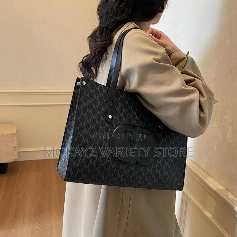 Meerah Quality M Logo Box Shape Tote Bag