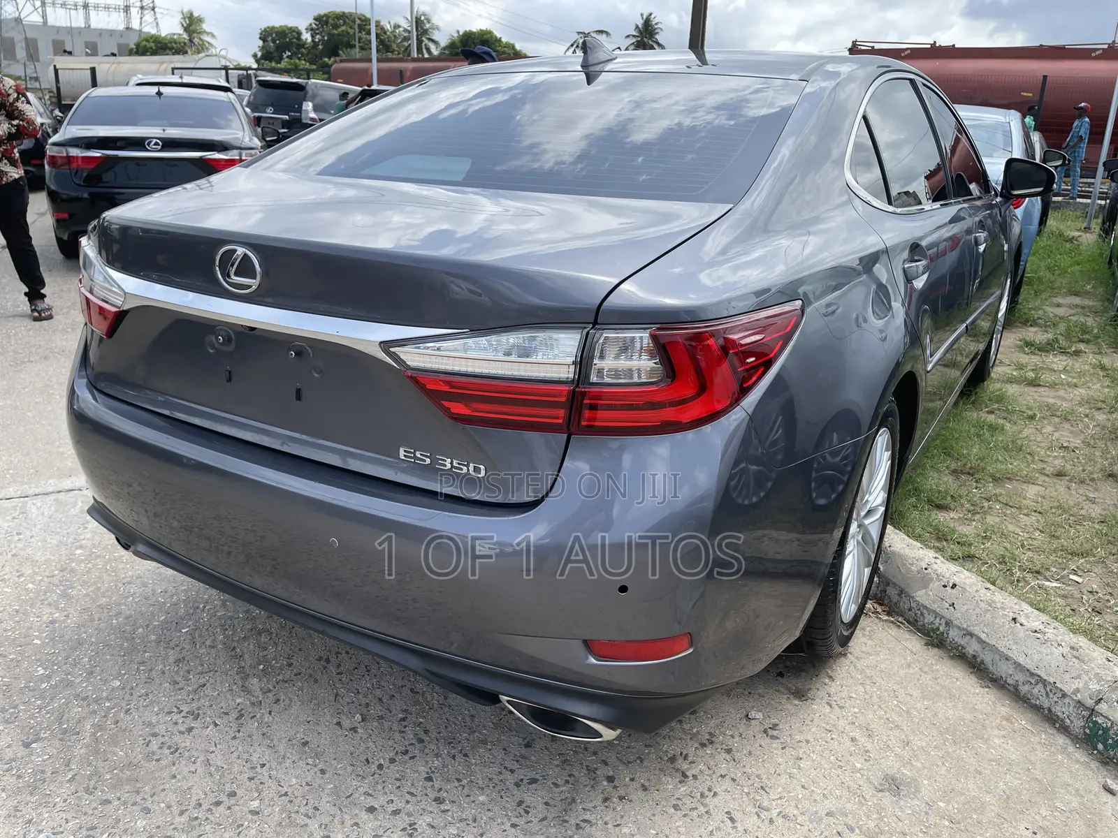 Lexus ES 350 FWD 2016 Gray