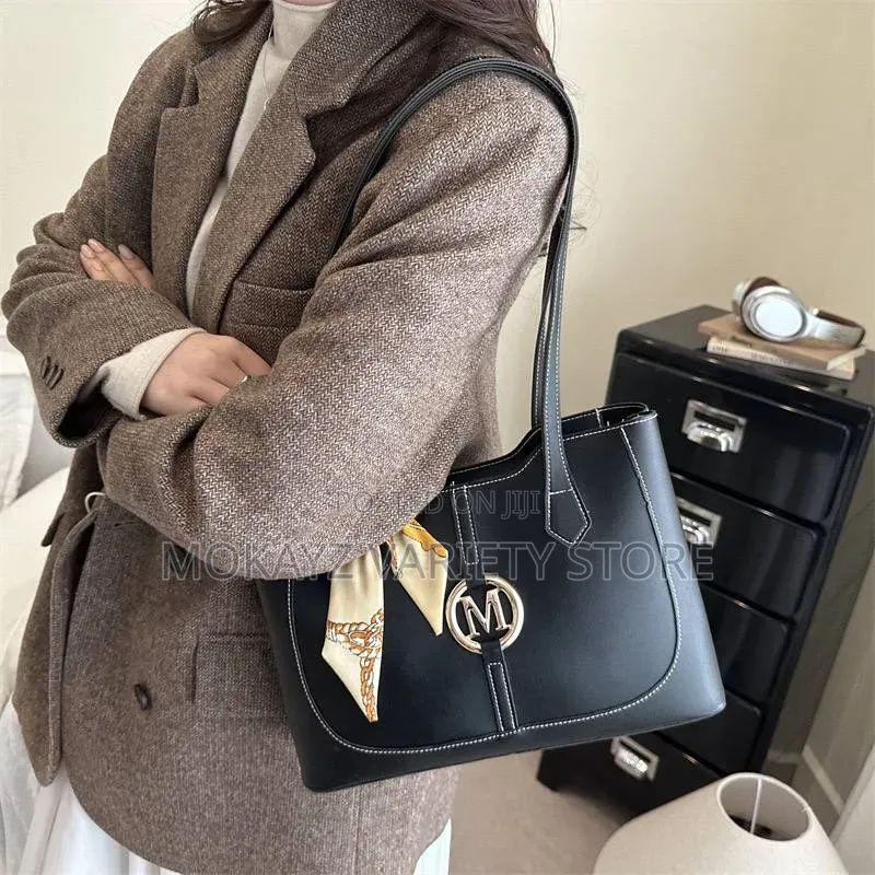 Jade Quality Leather M Logo Tote Bag With Scarf