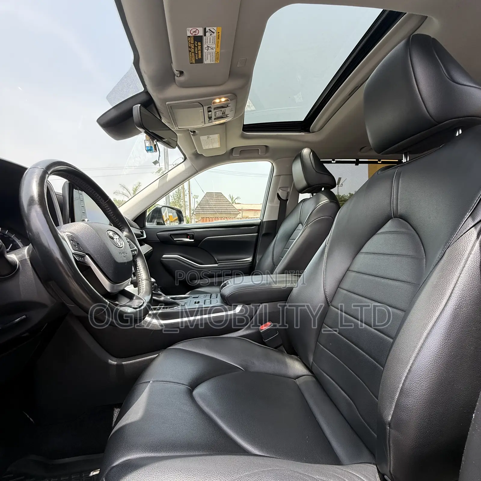 Toyota Highlander XLE 2022 Black