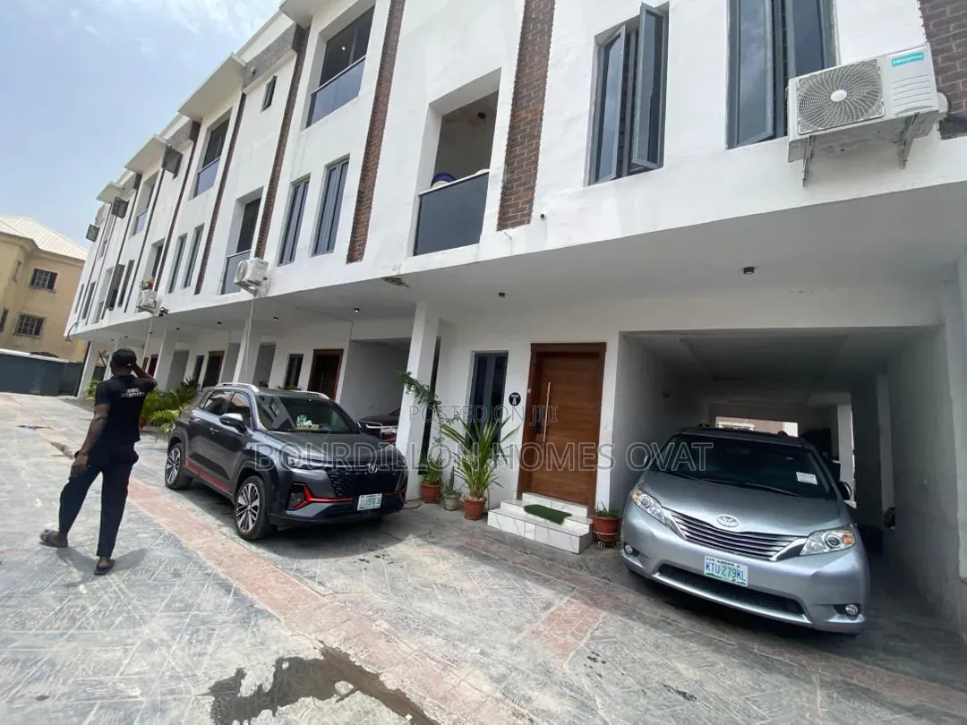 4bdrm Duplex in Ikate Lekki Lagos for rent