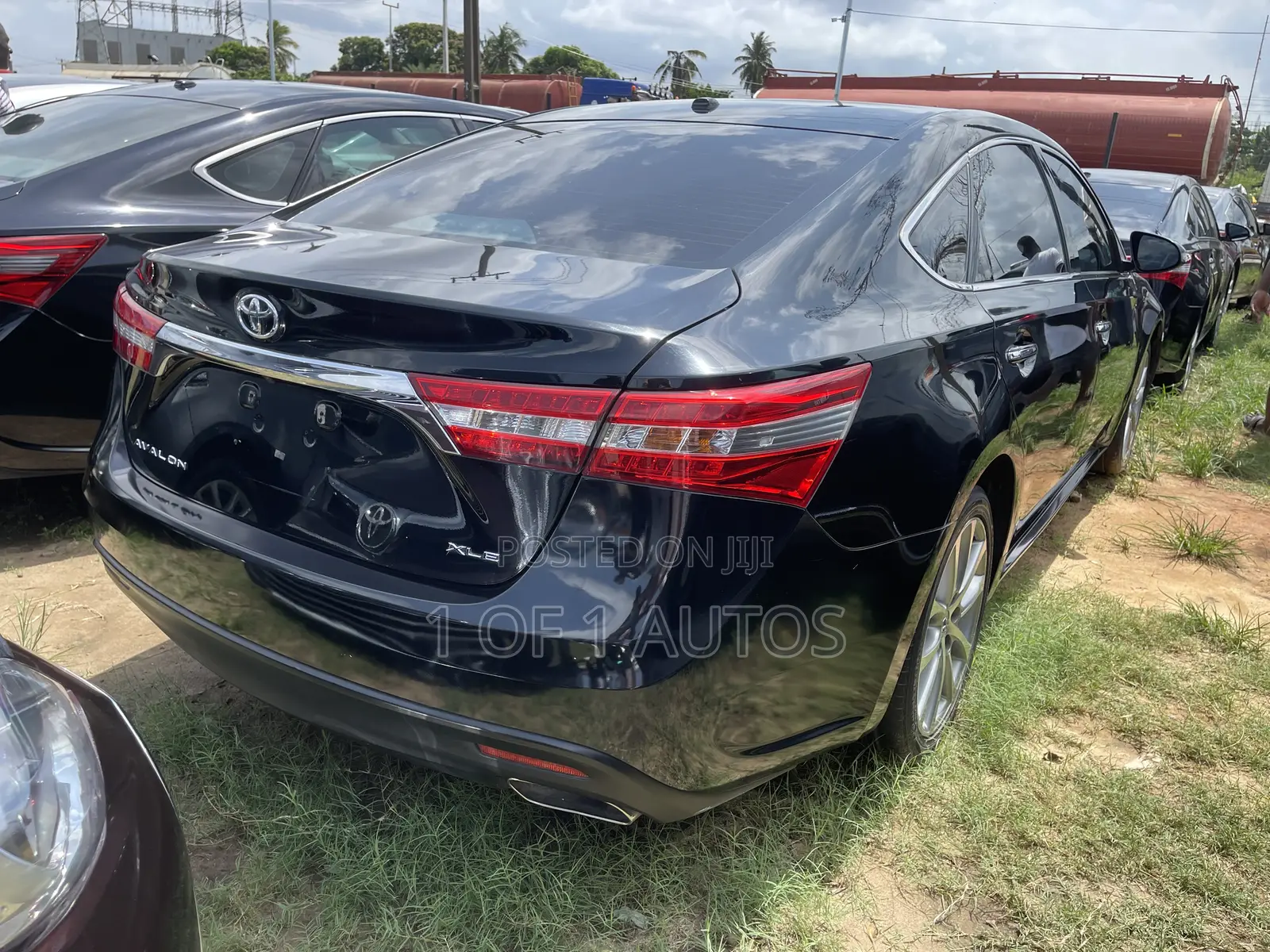 Toyota Avalon XLE 4dr Sedan (3.5L 6cyl 6A) 2014 Black