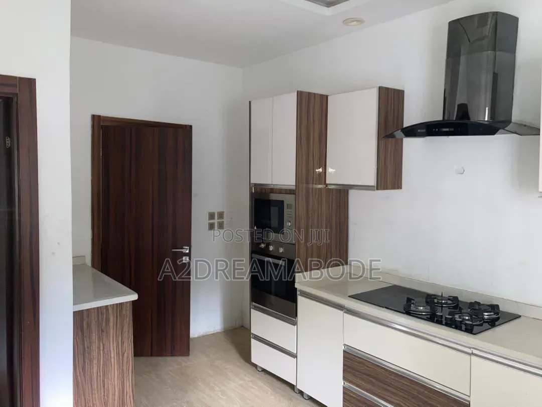Furnished 4bdrm Duplex in Ikeja Gra for rent