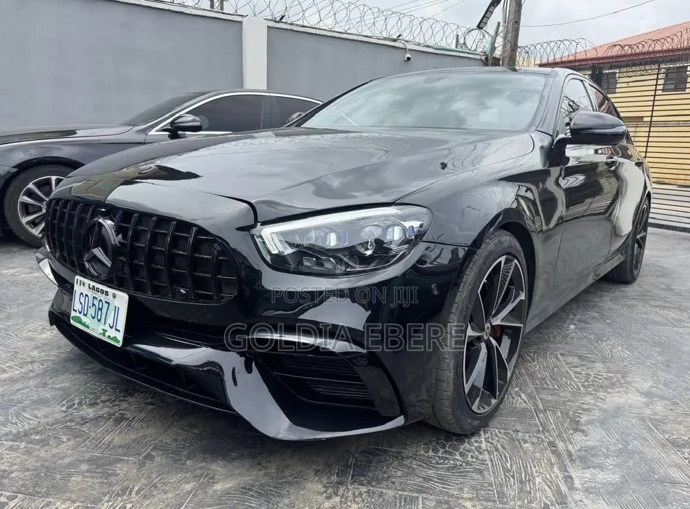 Mercedes-Benz E300 2017 Black