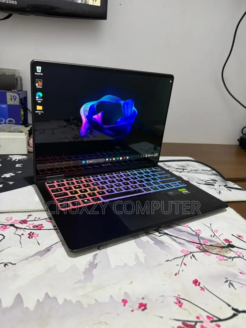 New Laptop HP Omen Transcend 14-fb0023dx 32GB Intel Core Ultra 9 SSD 2T