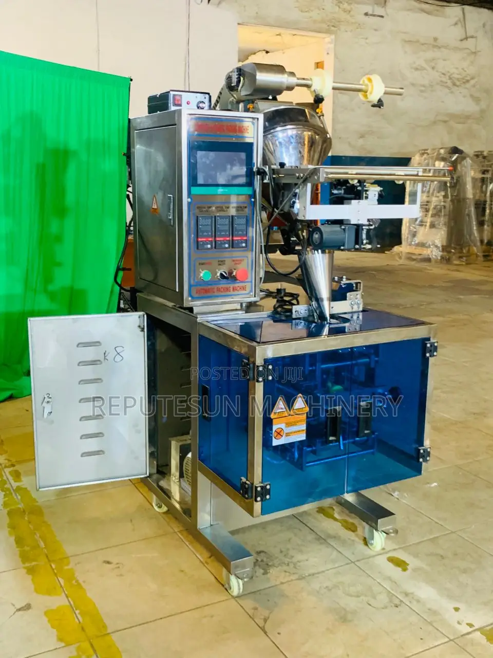 Four-Side Sealing Powder Packaging Machine C/W Acrylic Glass Cover