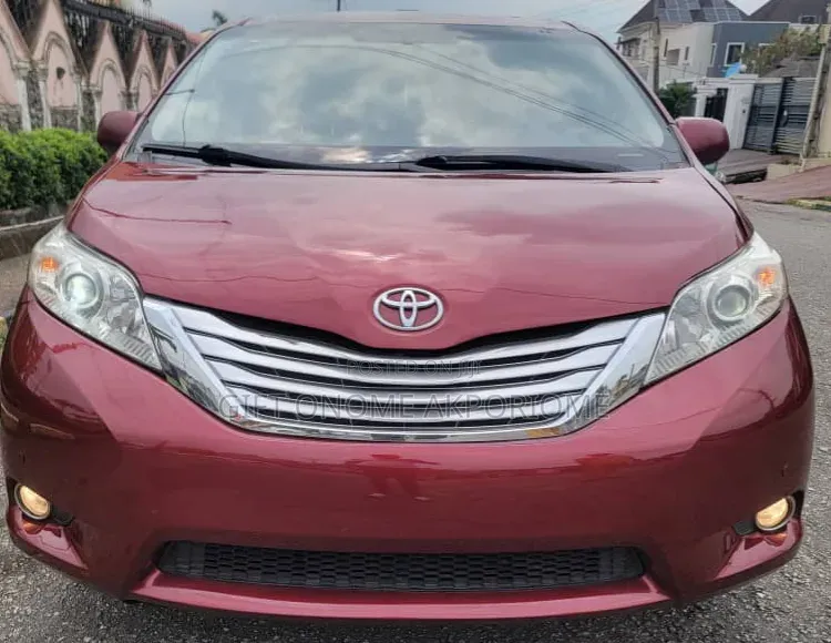Toyota Sienna Limited 7 Passenger 2011 Red