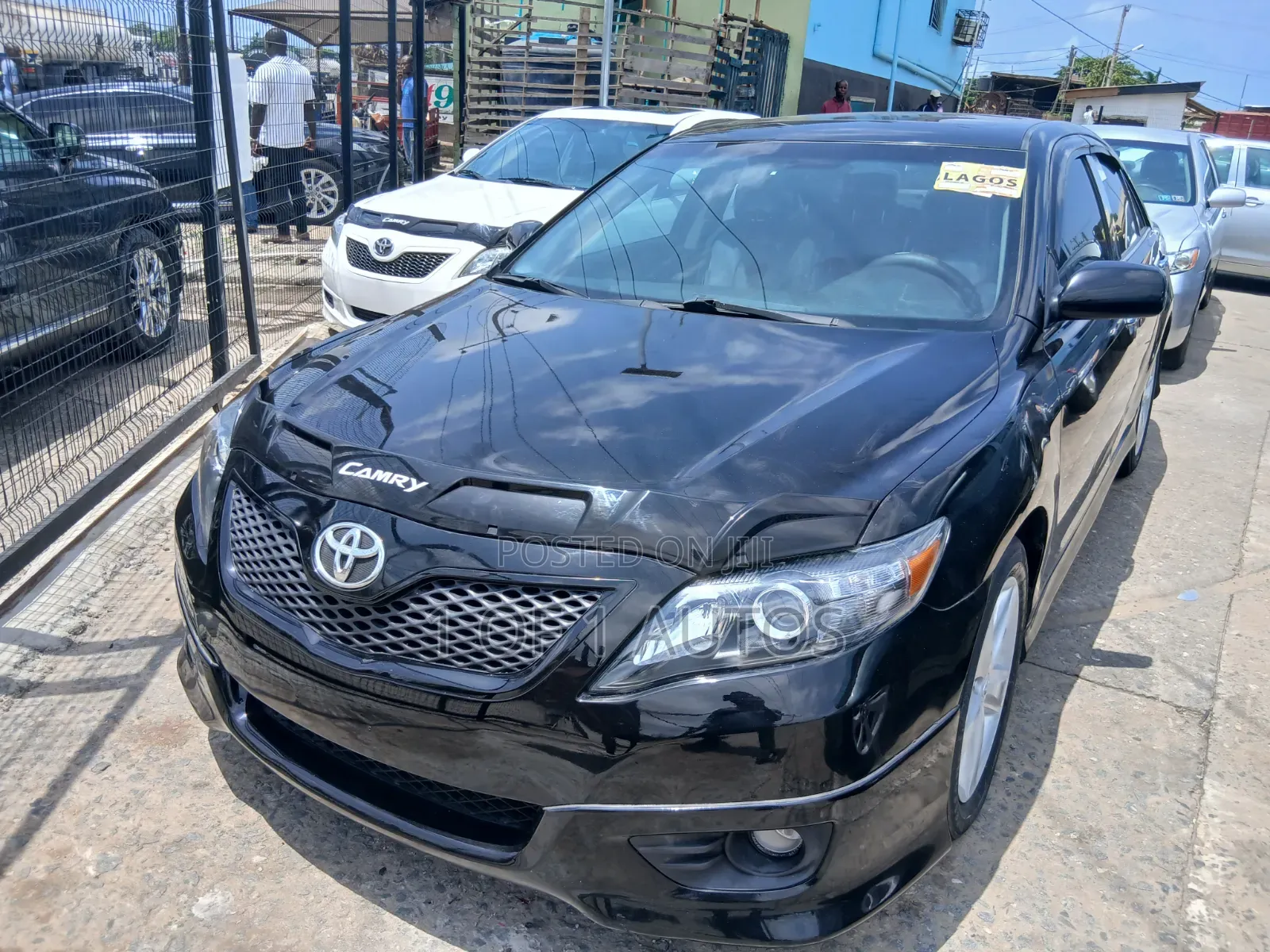 Toyota Camry SE 4dr Sedan (2.5L 4cyl 6A) 2011 Black