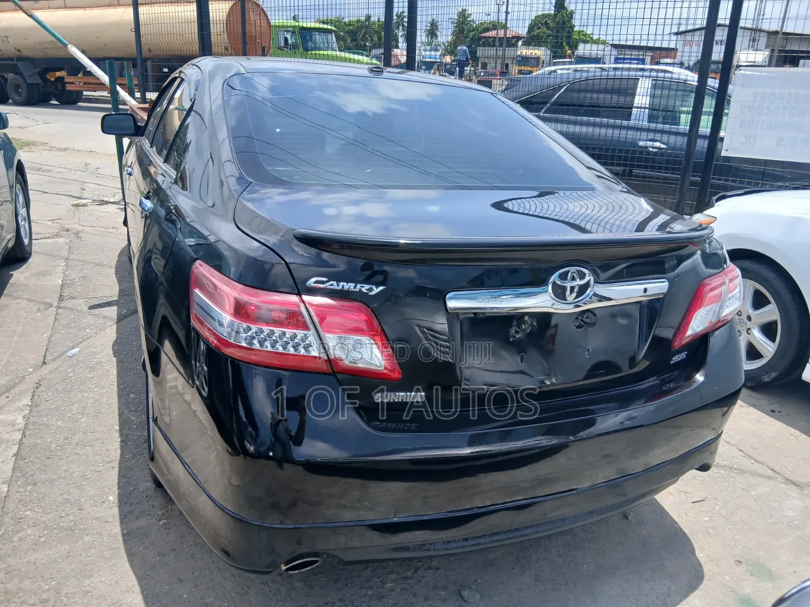 Toyota Camry SE 4dr Sedan (2.5L 4cyl 6A) 2011 Black