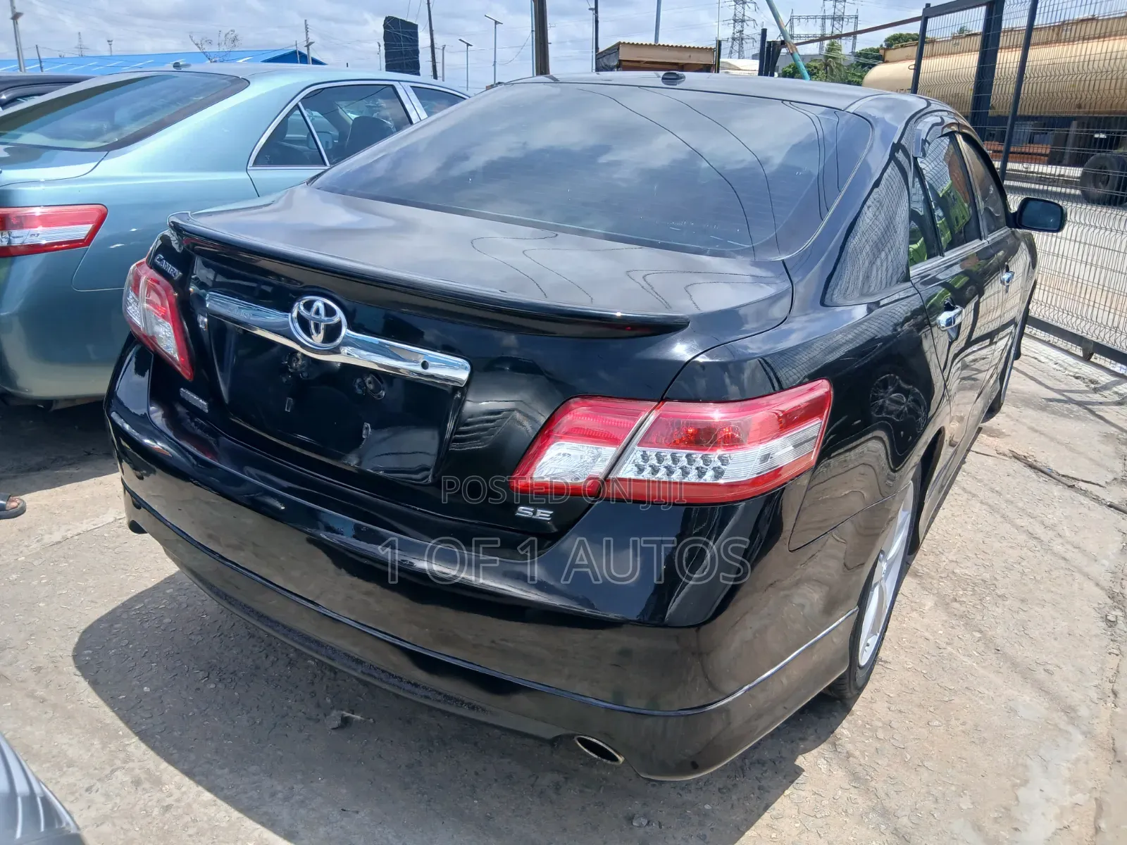 Toyota Camry SE 4dr Sedan (2.5L 4cyl 6A) 2011 Black