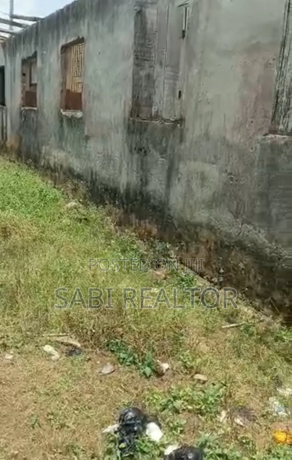 Land for Sale | Full Plot of Land With Demolishable Structure at U Turn