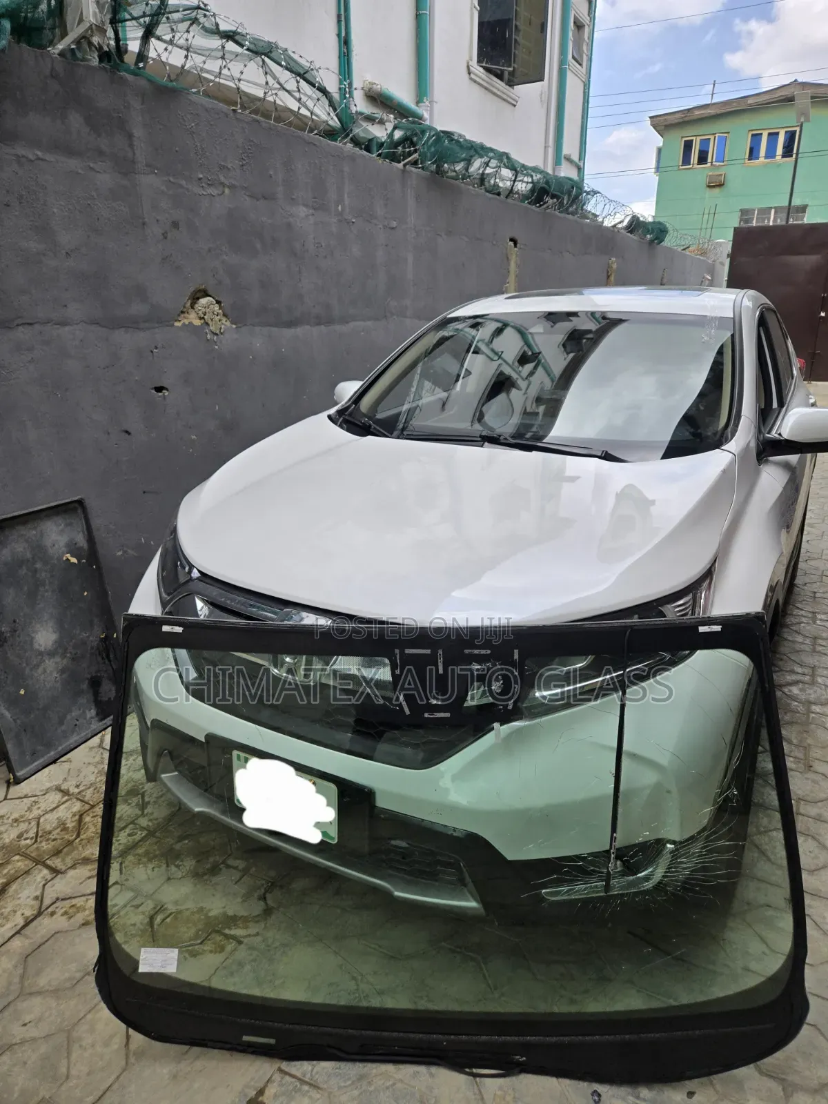Honda CRV 2019 Windscreen Glass Available Installed at Chimatex