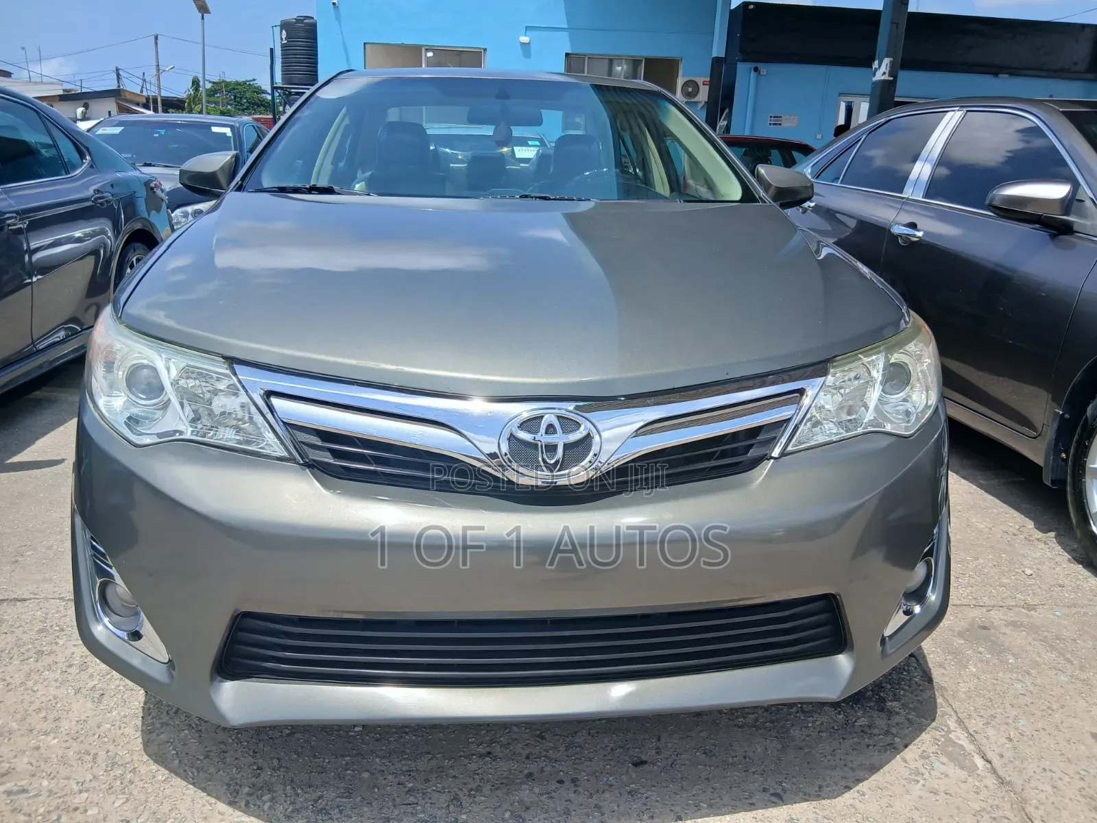 Toyota Camry LE 4dr Sedan (2.5L 4cyl 6A) 2013 Gray