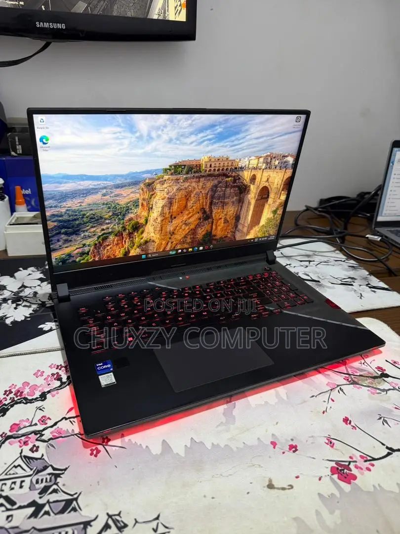 Laptop Asus ROG Strix G17 32GB Intel Core i9 SSD 1T