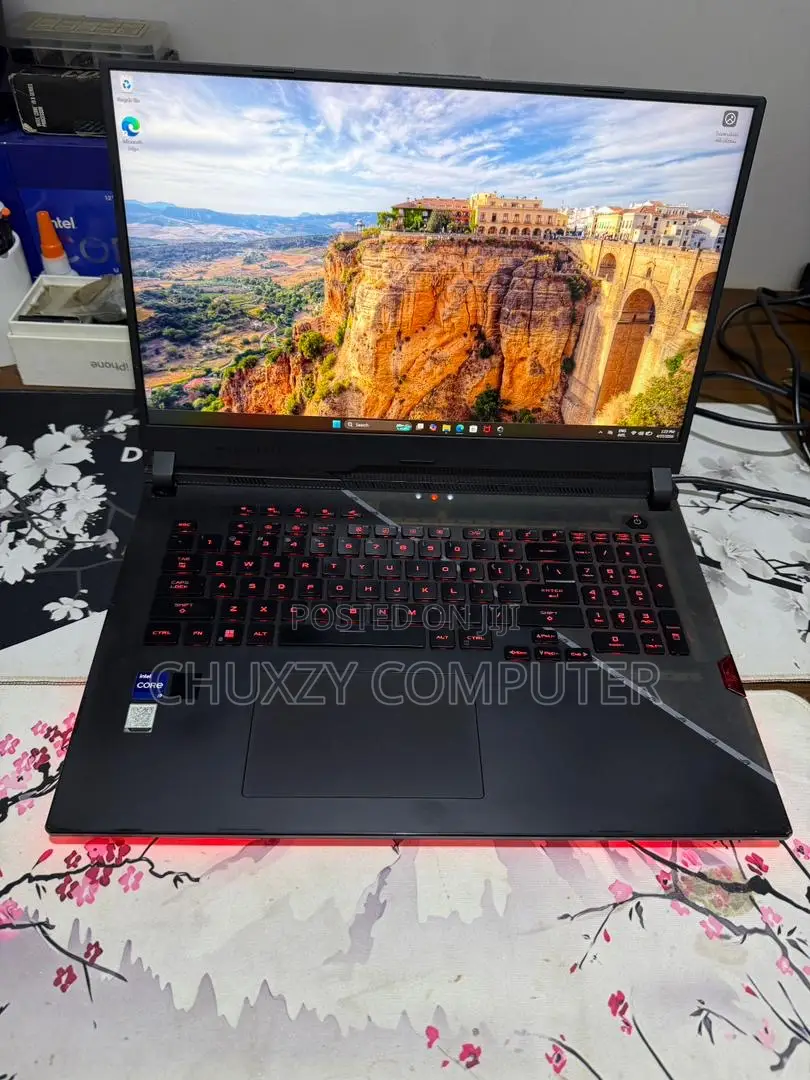 Laptop Asus ROG Strix G17 32GB Intel Core i9 SSD 1T