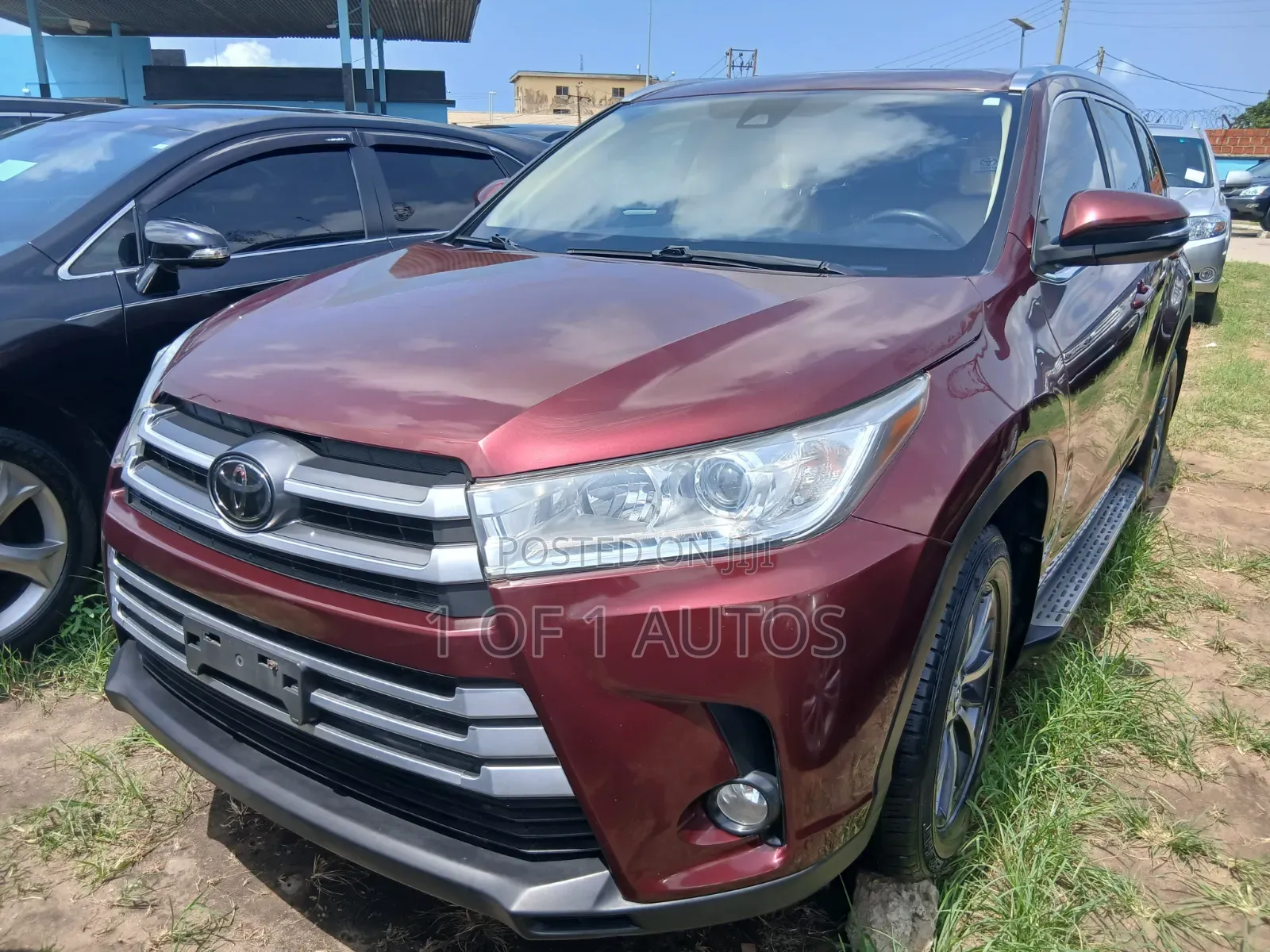 Toyota Highlander XLE 2019 Red