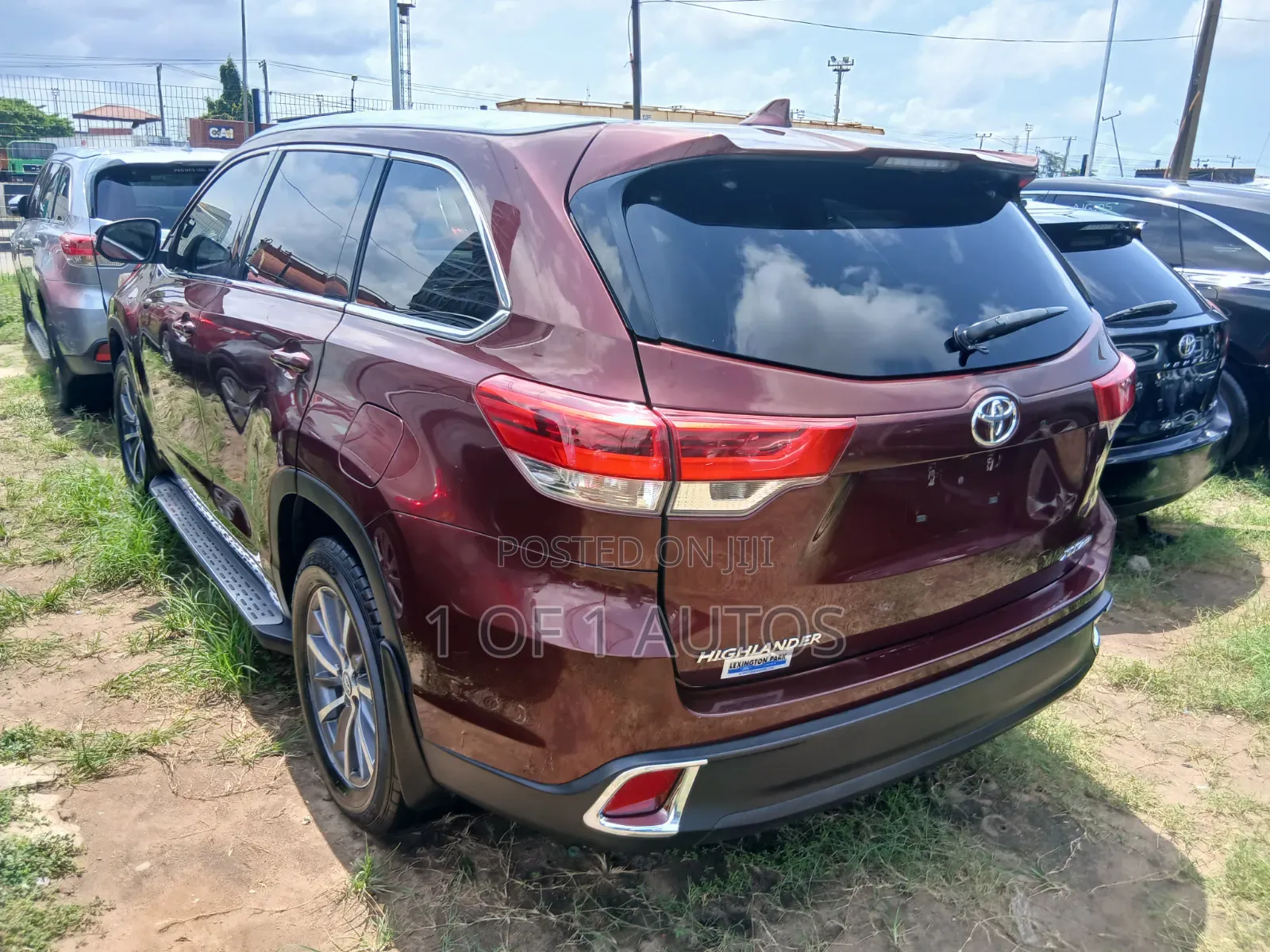 Toyota Highlander XLE 2019 Red