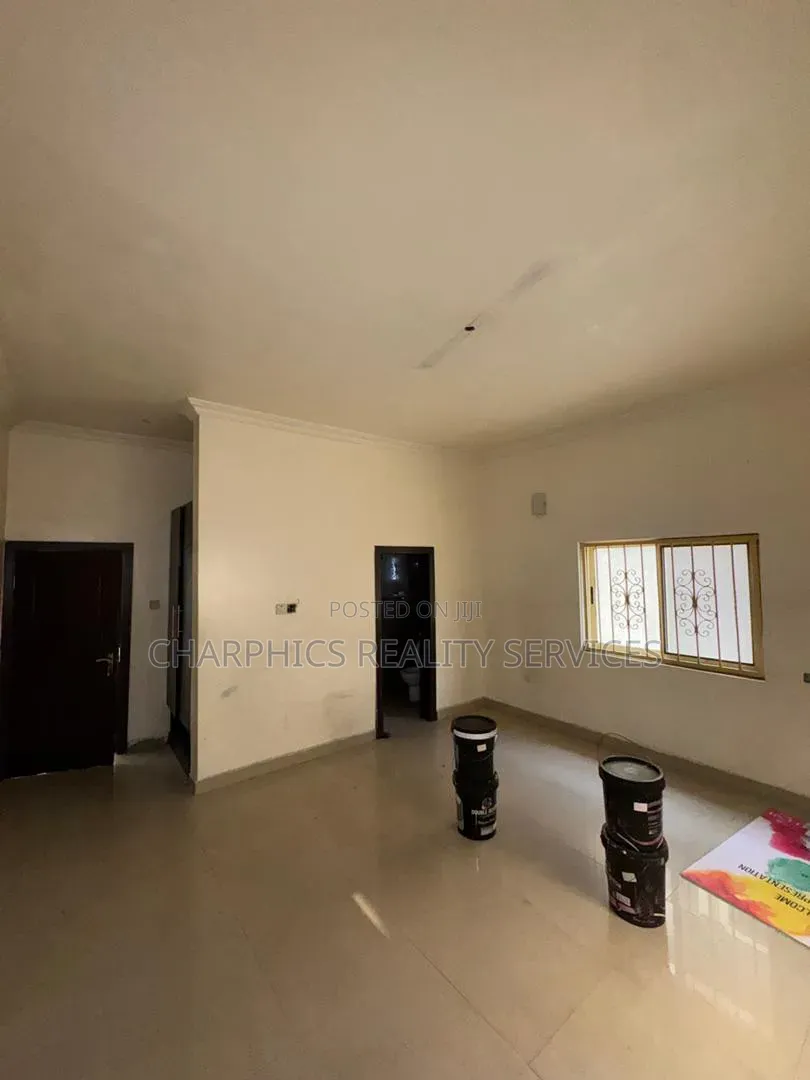 4bdrm Duplex in Lekki Phase 1 for rent