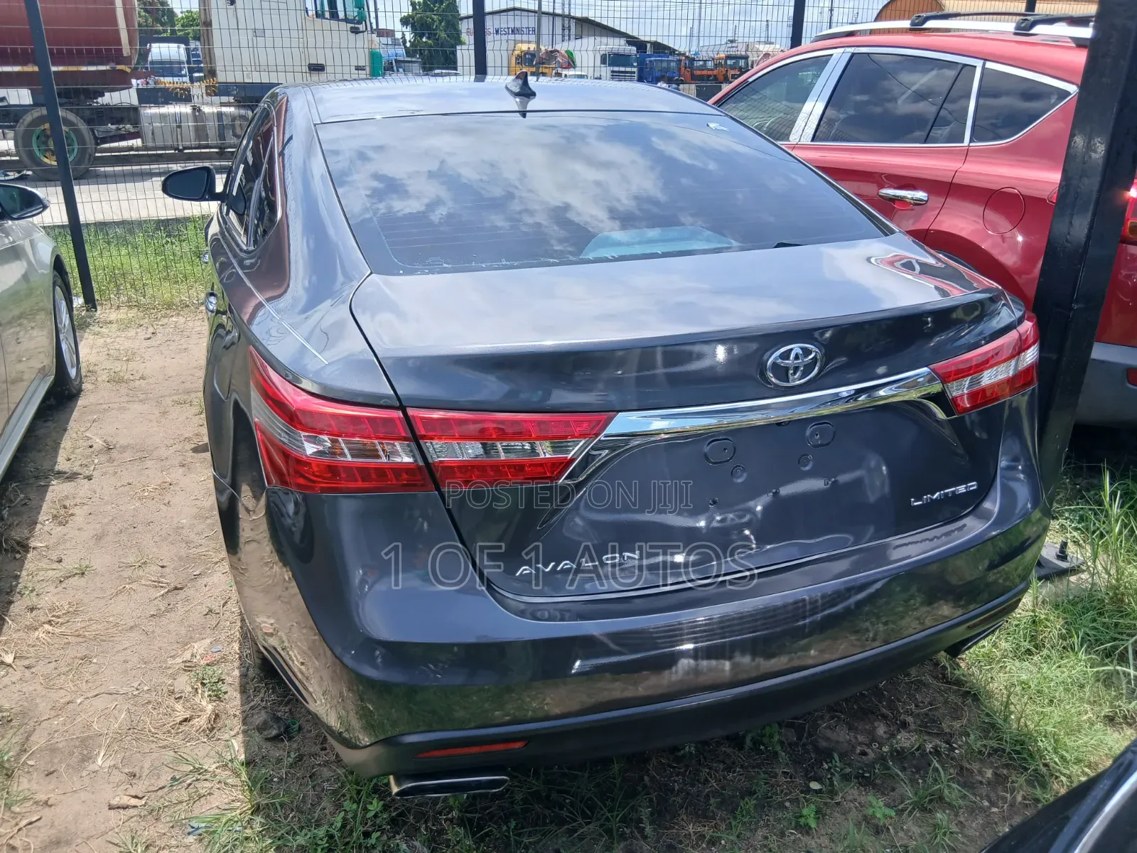 Toyota Avalon Limited Sedan FWD (3.5L 6cyl 6A) 2013 Gray