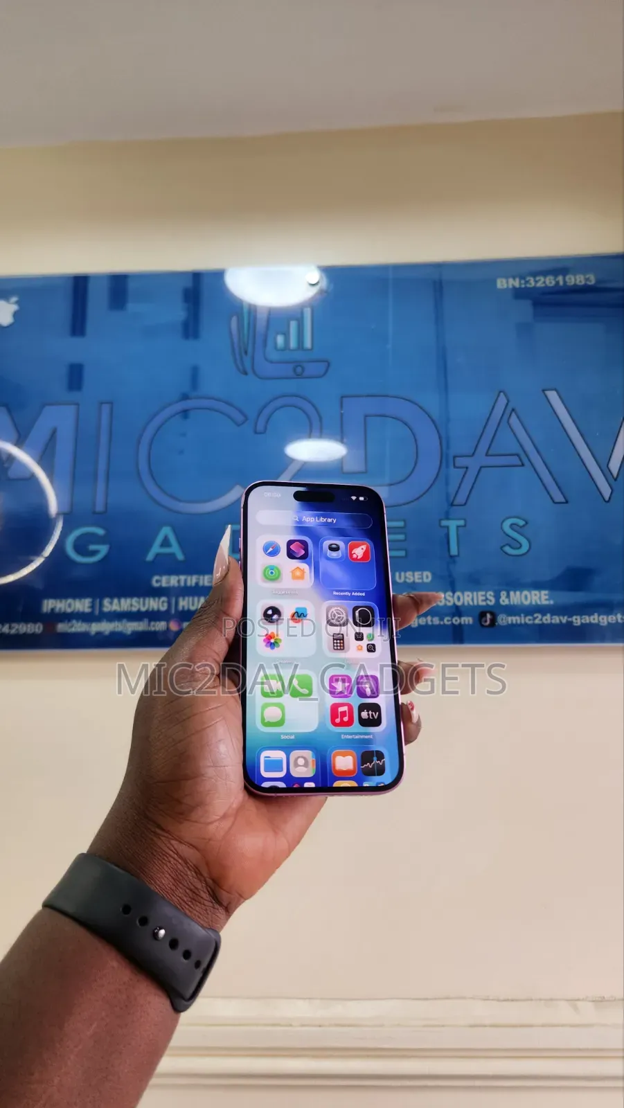 Apple iPhone 16 128 GB Pink