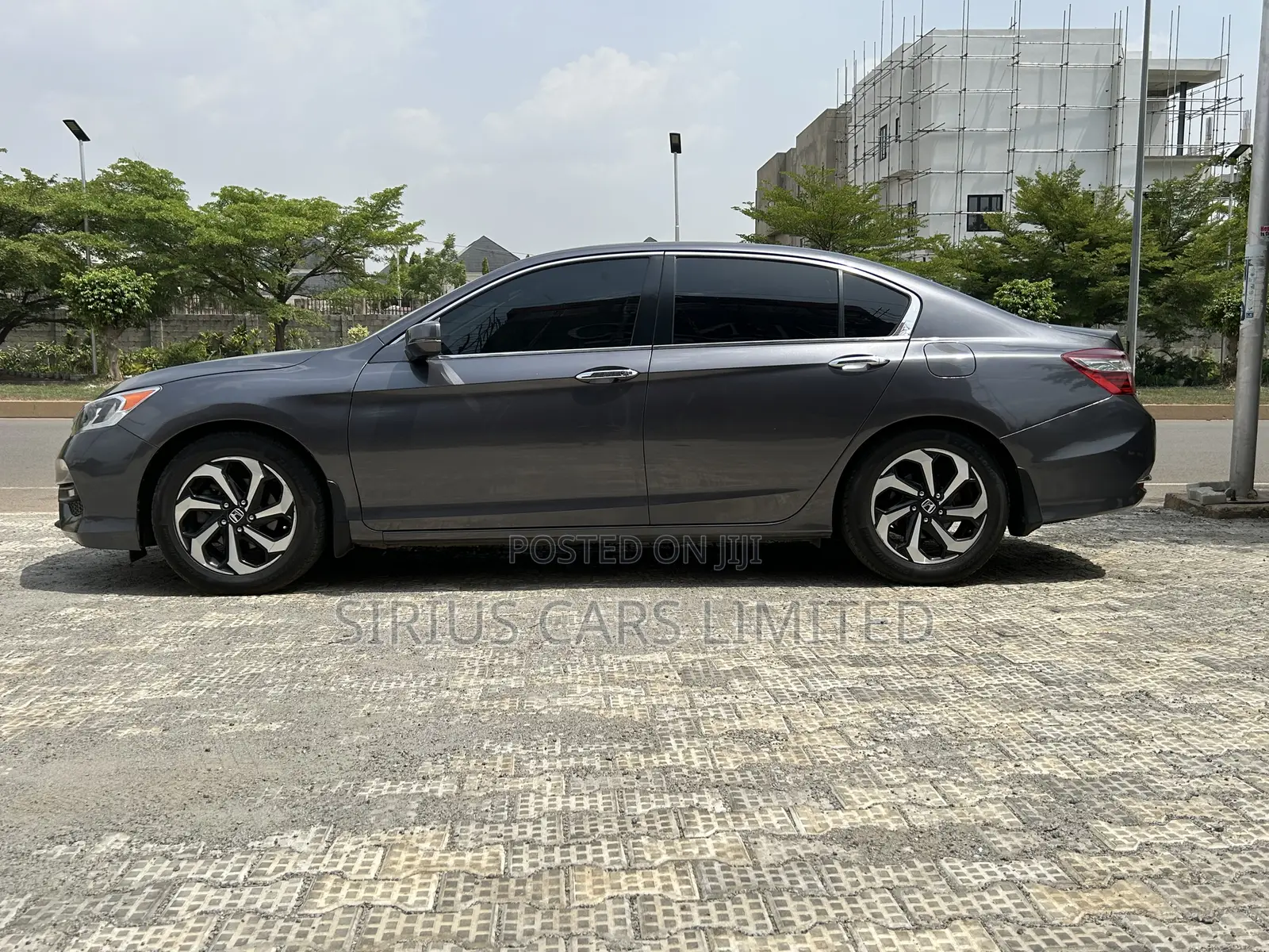 Honda Accord LX 4dr Sedan FWD (2.4L 4cyl 2A) 2016 Gray