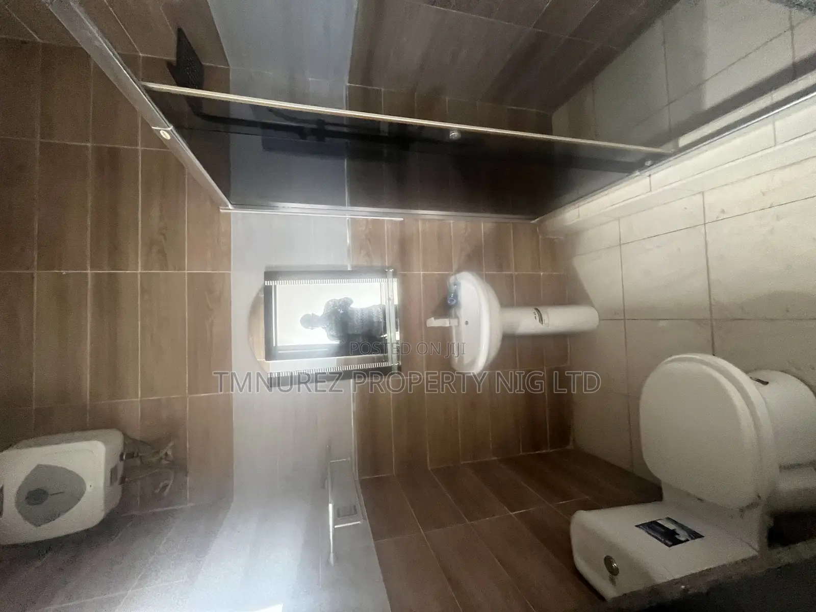 4bdrm Duplex in Yaba Lagos for sale