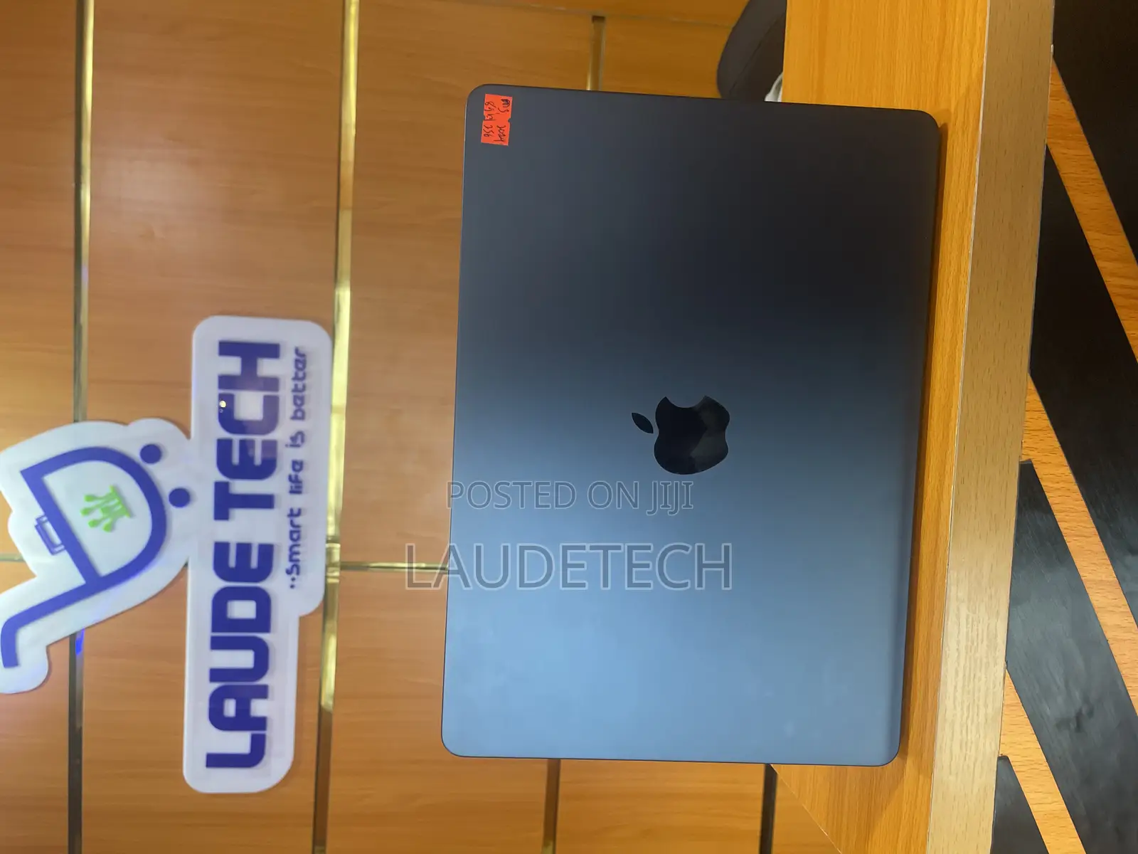 Laptop Apple MacBook Air 2024 M3 13-inch 8GB Apple M3 SSD 256GB